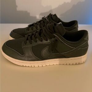 Nike Olive Green Men's Sneakers